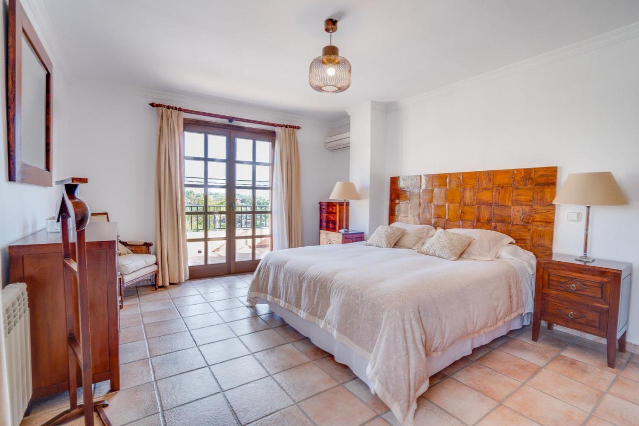 By Priority * Portals Nous (Mallorca)